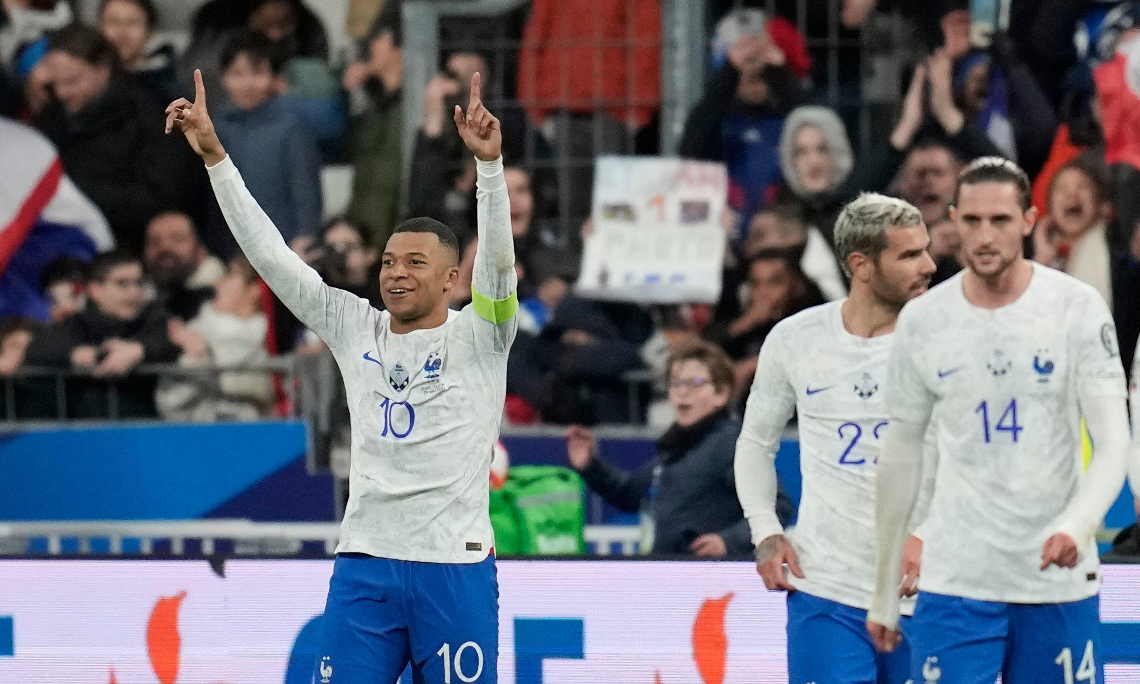 美国逆转西班牙,范佩西一己之力扛起全队的简单介绍 美国逆转西班牙,范佩西一己之力扛起全队的简单介绍