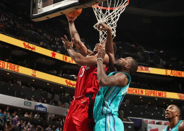 爵士碾压黄蜂,瓦兰丘纳斯送出助攻的简单介绍 爵士碾压黄蜂,瓦兰丘纳斯送出助攻的简单介绍