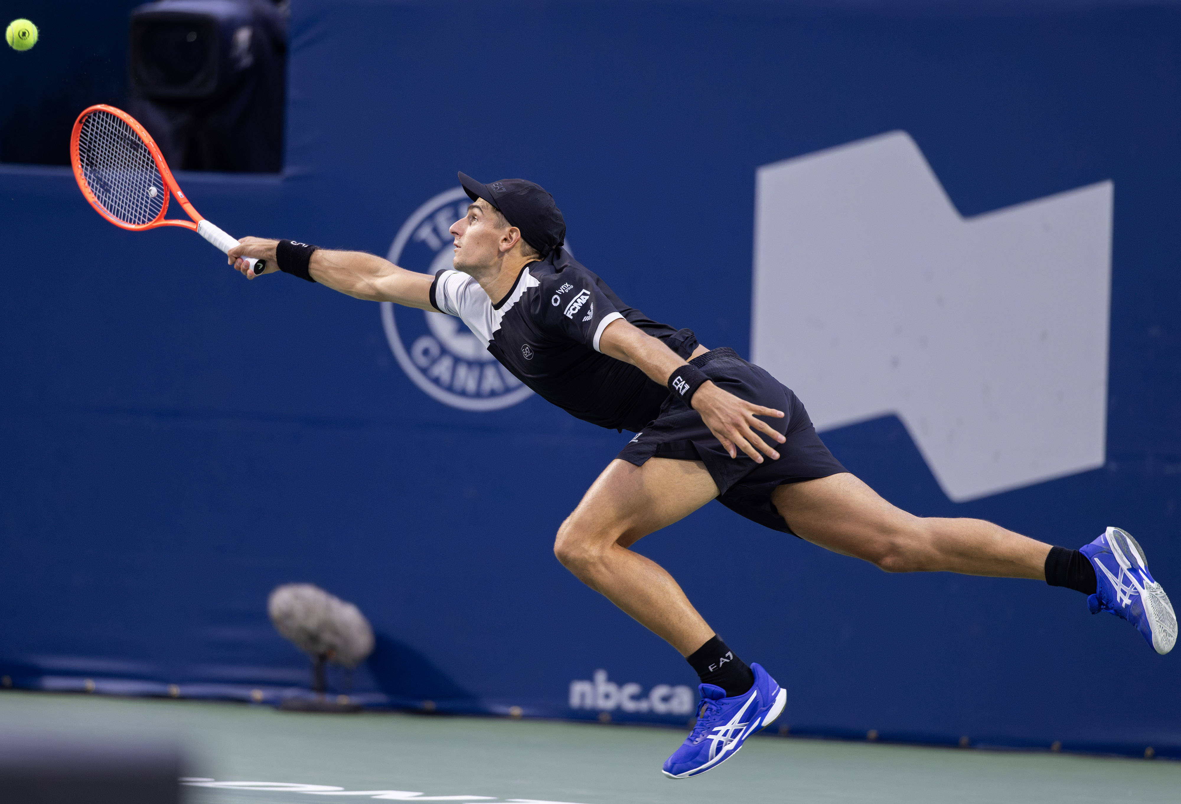 包含美国网球队完胜德国网球队,兹维列夫一己之力扛起全队的词条 包含美国网球队完胜德国网球队,兹维列夫一己之力扛起全队的词条