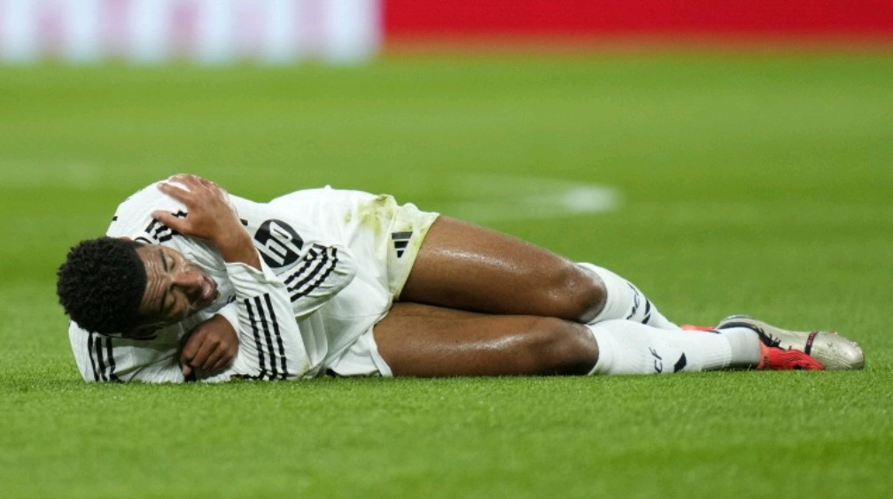 热那亚球员受伤,热那亚遭遇伤病困扰的简单介绍 热那亚球员受伤,热那亚遭遇伤病困扰的简单介绍