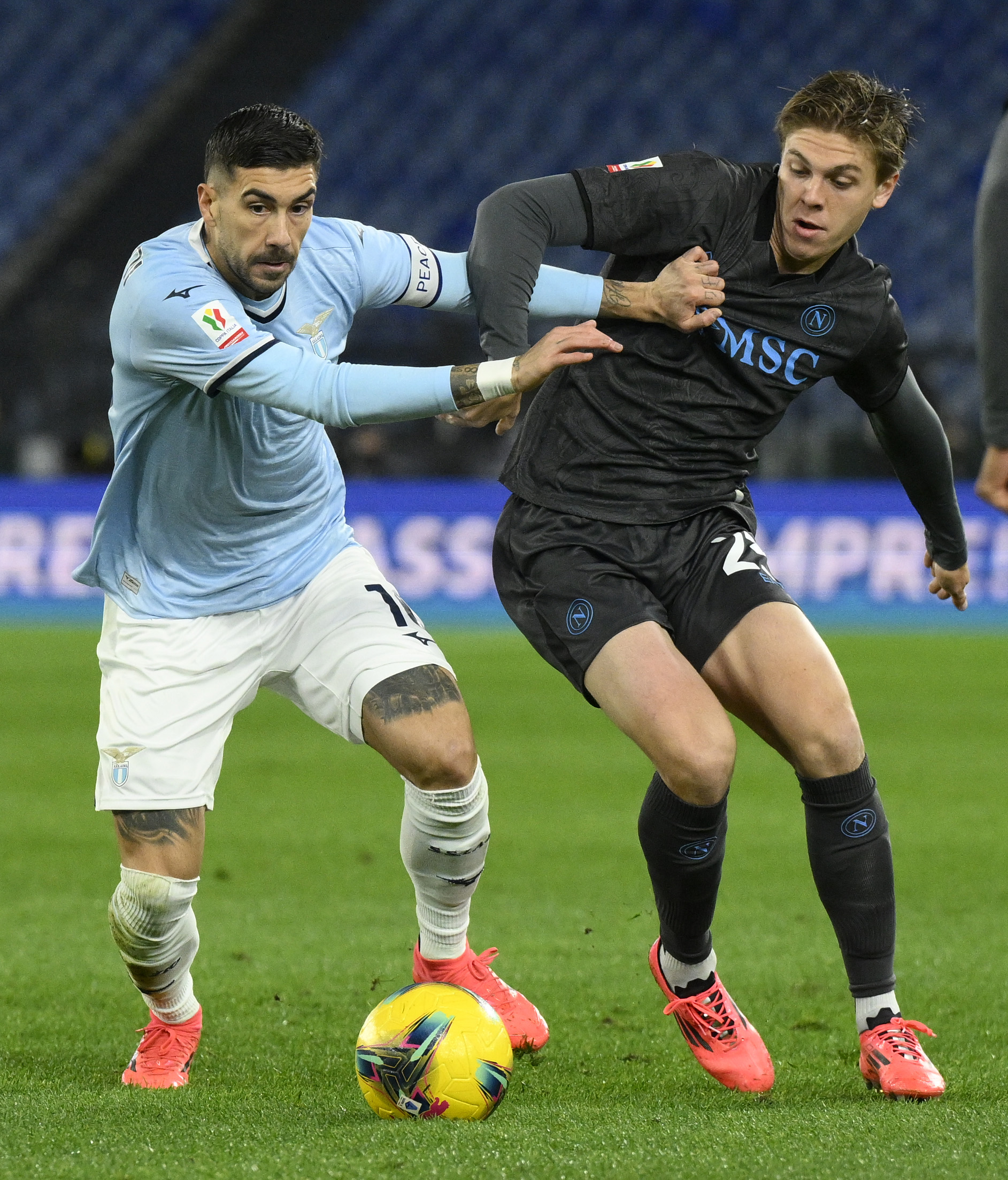 那不勒斯客场击败拉齐奥，继续保持不败的简单介绍