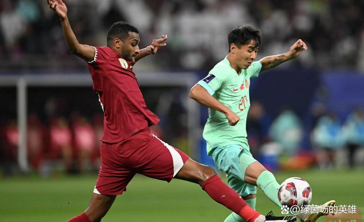 包含足球队伍力克对手登顶国际赛事的词条