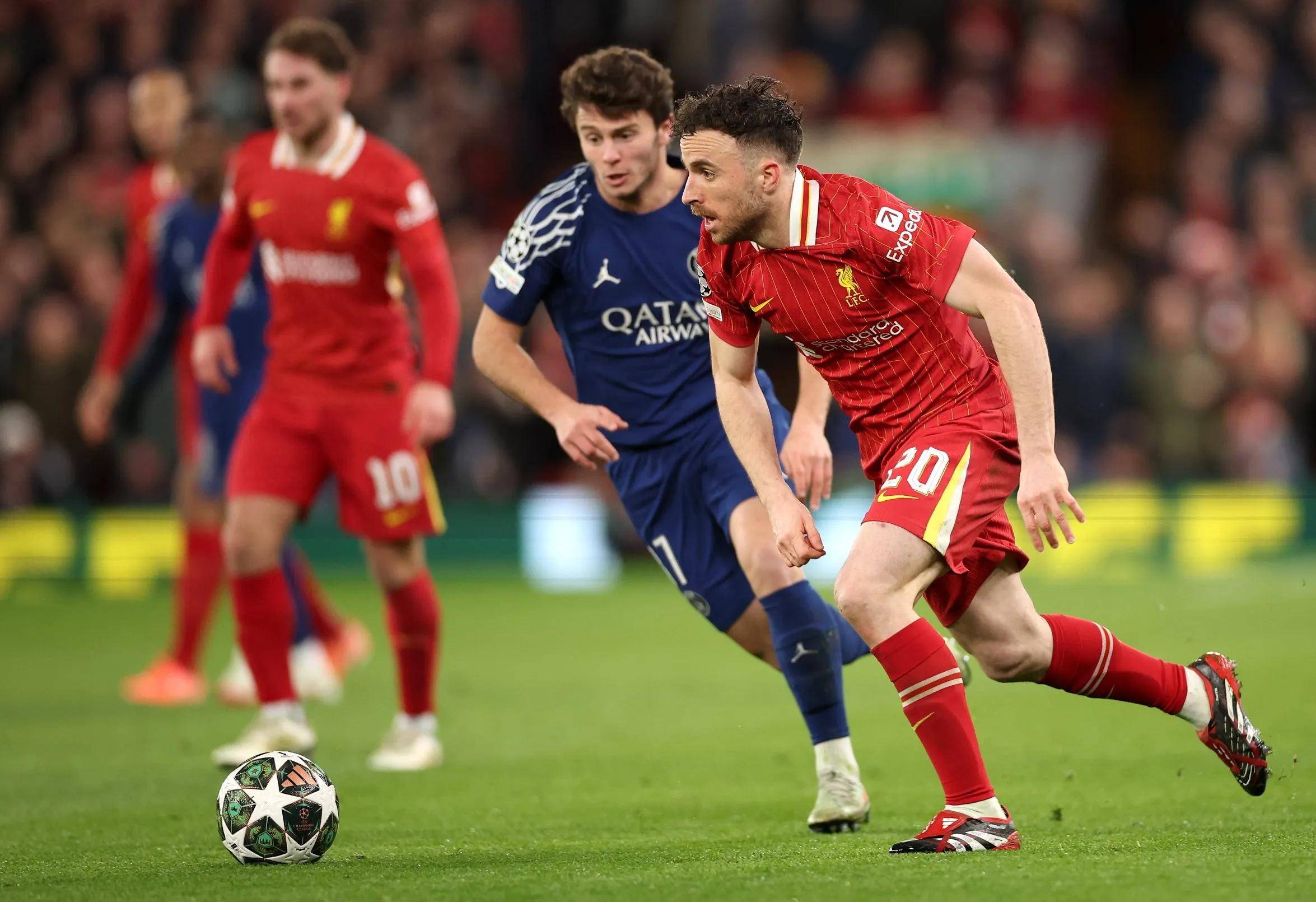 开云平台-包含巴黎圣日耳曼客场胜出，欧冠资格前景一片光明的词条