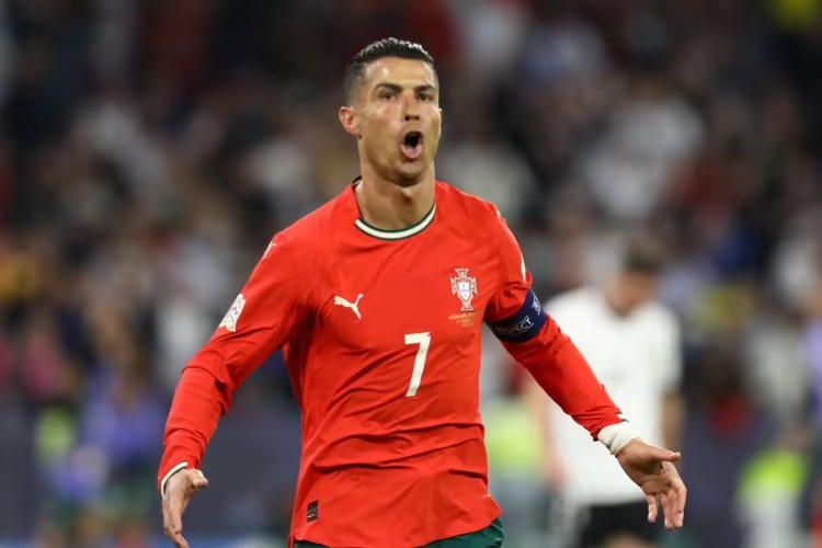 葡萄牙射手表现火热,争冠杀入前八的简单介绍 葡萄牙射手表现火热,争冠杀入前八的简单介绍