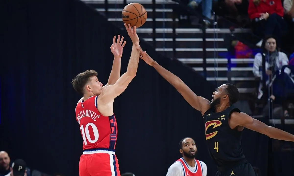 开云体育直播-包含雷霆鏖战快船,麦科勒姆点燃赛场的词条