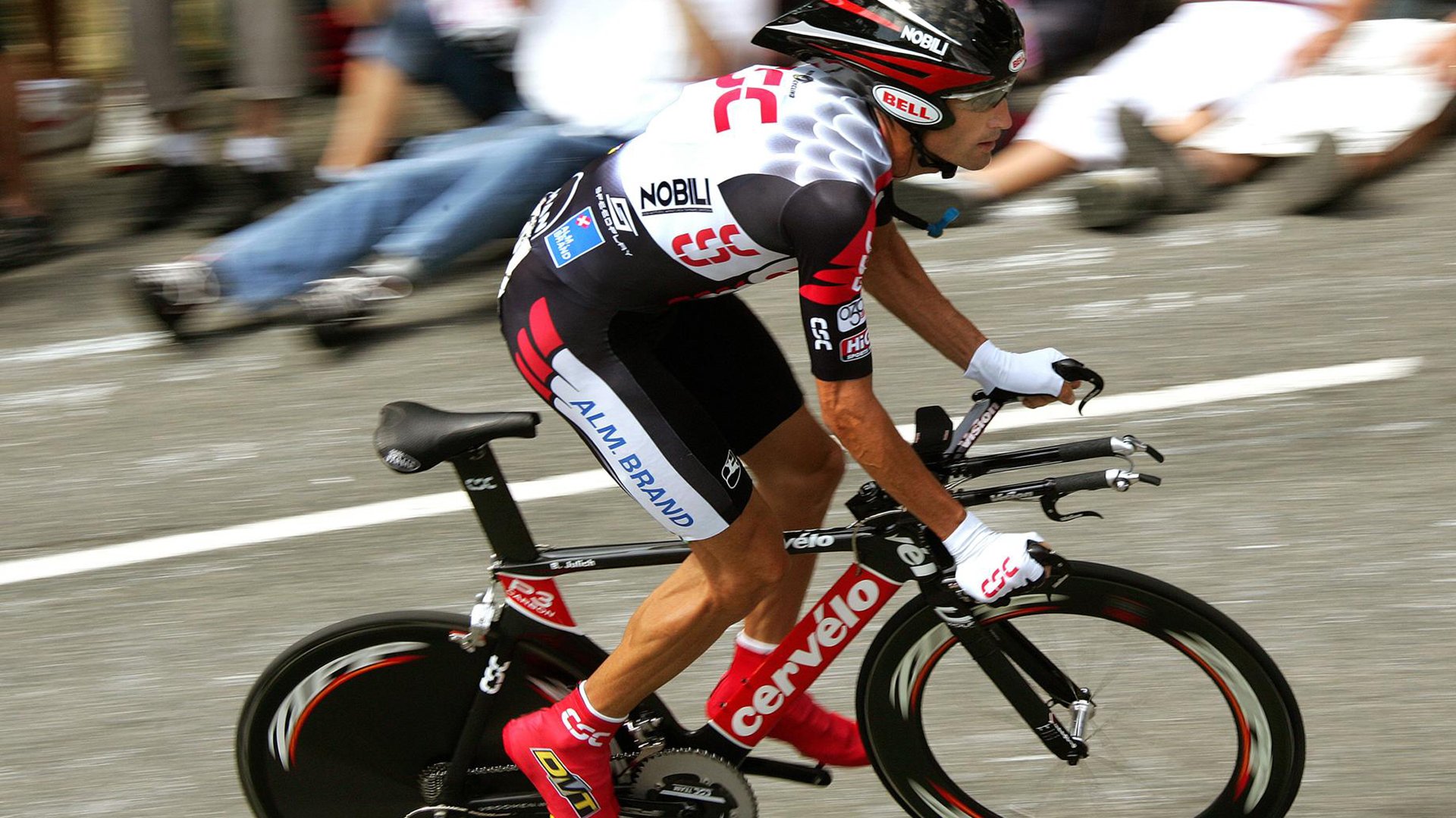 西决生死战之夜，孙兴慜彻底打爆防线，亚洲之光的封神时刻