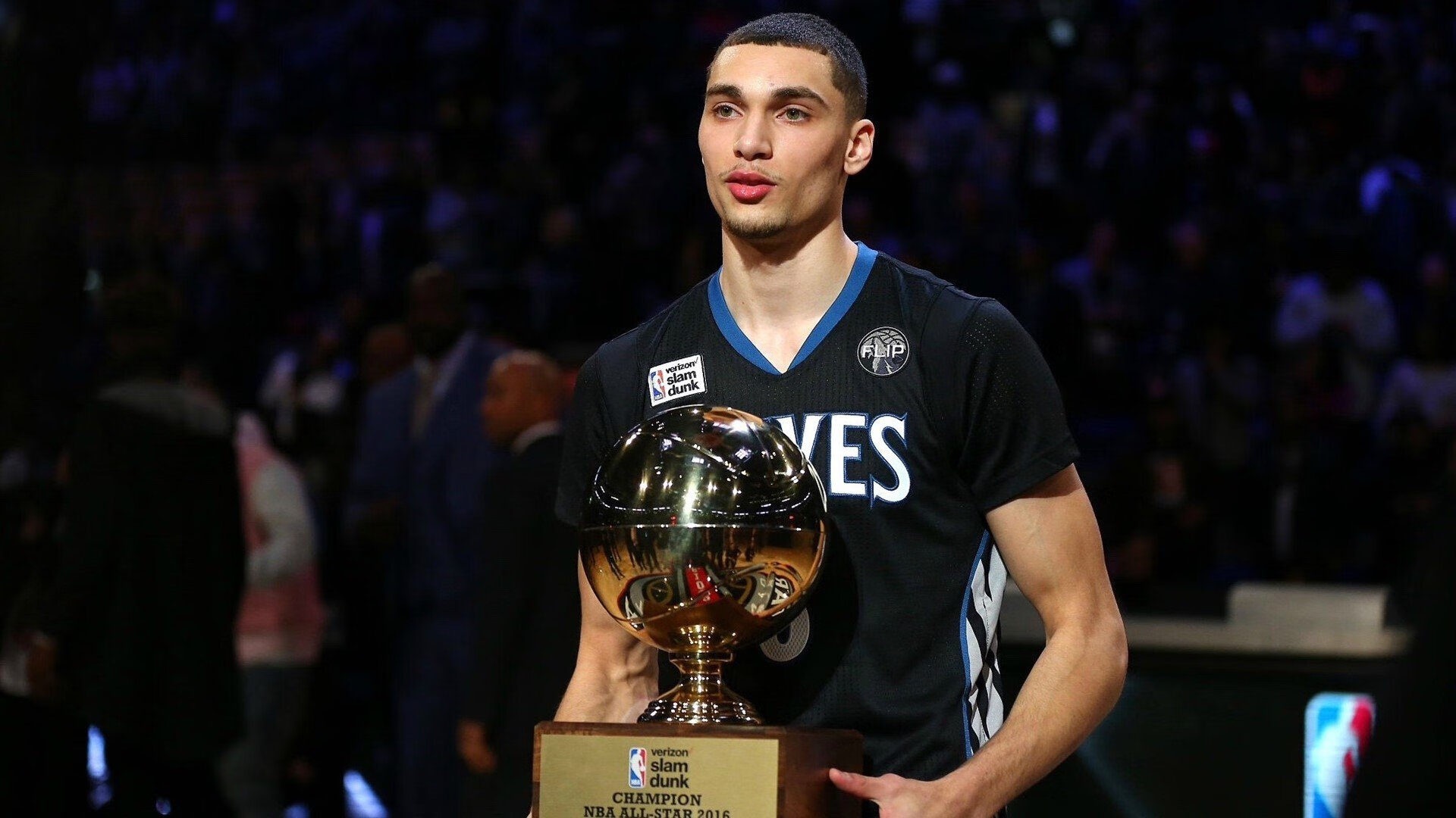 世界排名争夺战焦点战,罗马绝杀新西兰,改写全球橄榄球格局